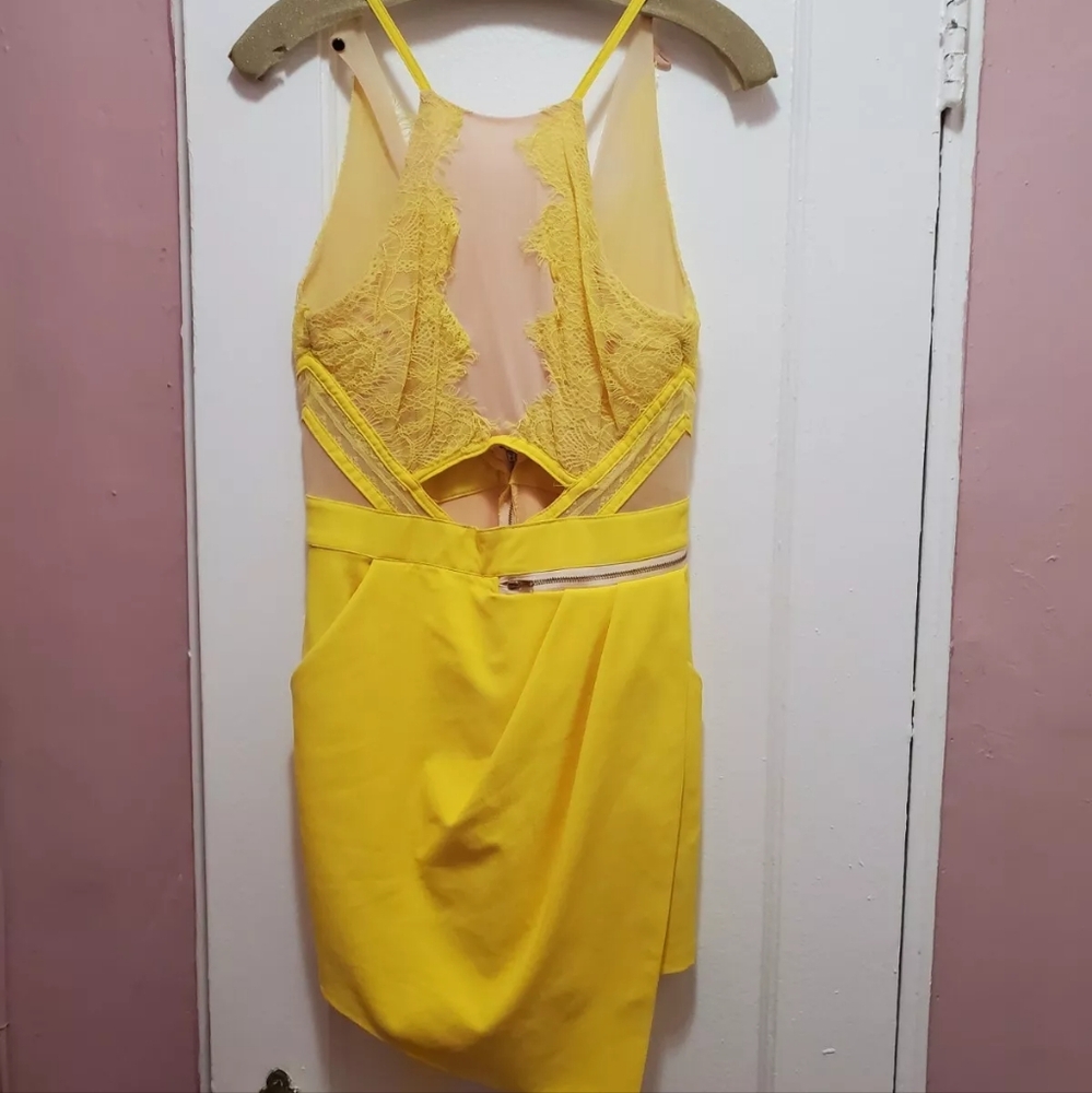 Three floor romper size S.